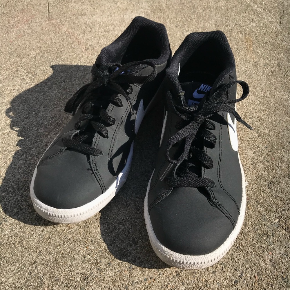 Nike Court Royale black sneakers